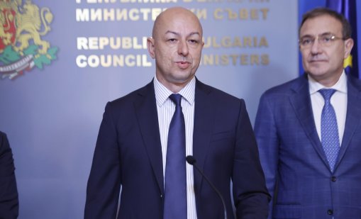 Ножаров: Правителството пред дилема - социално недоволство или недоволство на ЕК