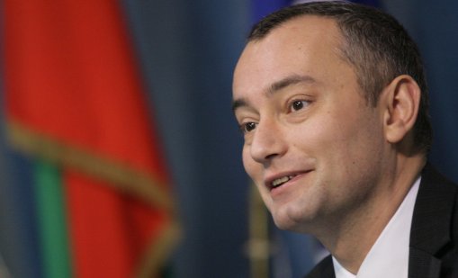 Керемедчиев: Мирният план за Газа зацикля, Младенов остава фаворит за ключовия пост