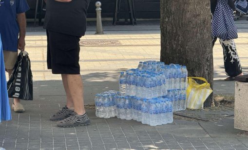 На три точки в София раздават безплатна вода заради жегите