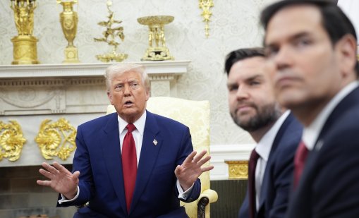 Тръмп заплаши и Китай, че ще има &bdquo;големи проблеми&ldquo;, ако доставя оръжия на Иран