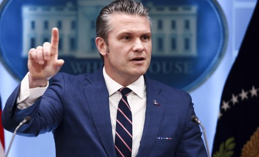 Фалшив християнин: Хегсет цитира библейски стих... оказа се от "Криминале" ВИДЕО