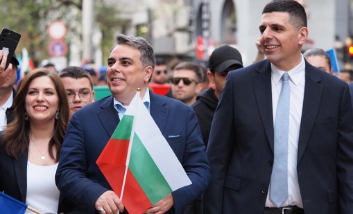 ПП канят ДБ и ДСБ на лидерска среща, решават дали да останат коалиция 