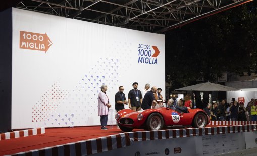 Maserati празнува своята история със стил и забележителна изява на "1000 Miglia" 2025