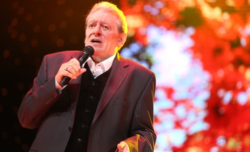 Почина поетът, композитор и певец Михаил Белчев