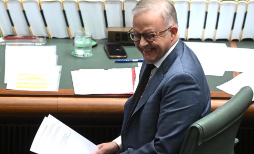 Австралия: първи ден след забраната на социалните мрежи за деца