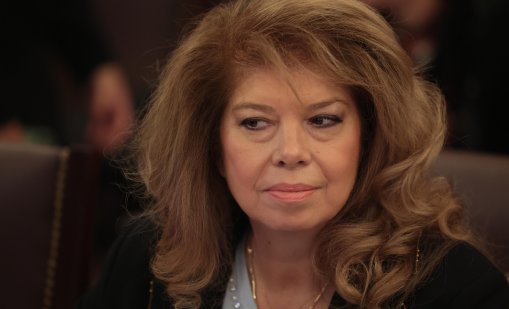 Президентката Йотова кани утре още четири партии на консултации 