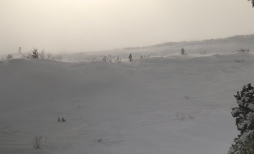 В планините е мъгливо, над 1800 м вали сняг