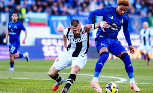 &bdquo;Левски&rdquo; с впечатляващ успех срещу &bdquo;Локомотив&rdquo; София в Първа лига