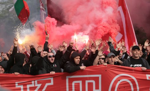 Скандал с имената на метростанциите: Червената агитката иска спирка "ЦСКА"