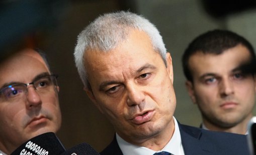 Костадинов: Протестите успяха, управлението няма бъдеще
