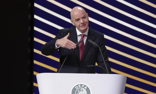 Президентът на ФИФА Джани Инфантино получи ливански паспорт