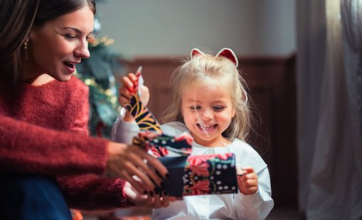 Най-очарователните идеи за опаковане на коледни подаръци