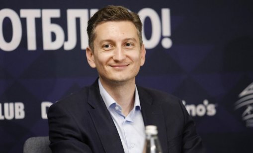 Илиян Василев остава зам.-кмет по финансите в София поне до септември