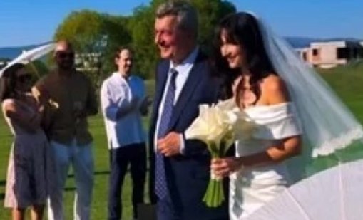 Стоичков пя на сватбата на дъщерята на Тодор Батков