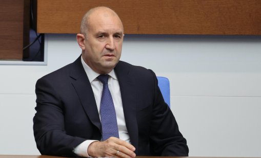 Премиерът Радев ще присъства на военния парад в Париж 