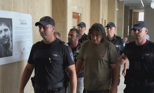 Разкритие за трагичния полет на детето: Морякът изхвърлил катарамата, за да прикрие следи