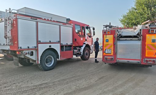 Пожарът край Сунгурларе се възобнови с пълна сила