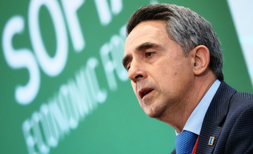 Плевнелиев: Бъдете спокойни, тук ракети и бомби няма да падат