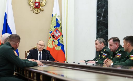 Битката за френския вот: Париж предупреждава за руски операции за влияние