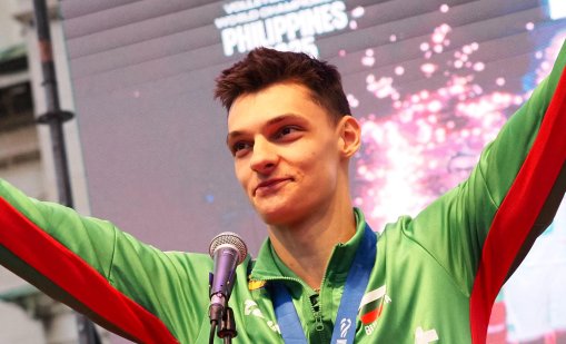 Алекс Николов поведе България към голяма победа над Аржентина