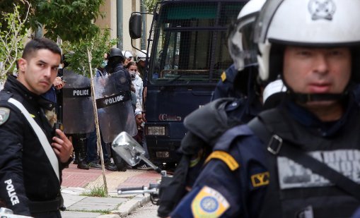 Блокада в империята "Путин": Конфискува хотели, лодки и поршета в Гърция