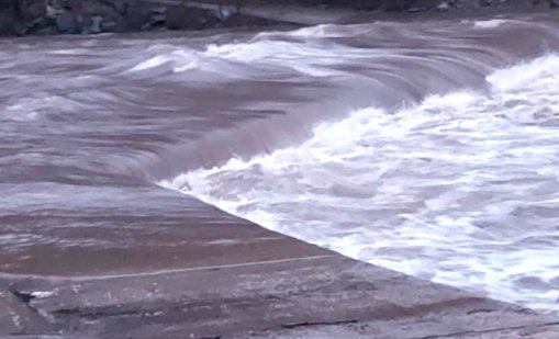 Наводнен мост откъсна от света шест села в община Ардино