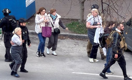 Мъж откри стрелба в супермаркет в Киев и уби петима ВИДЕО