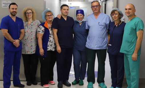 Медици от две болници спасиха слуха на тригодишно дете