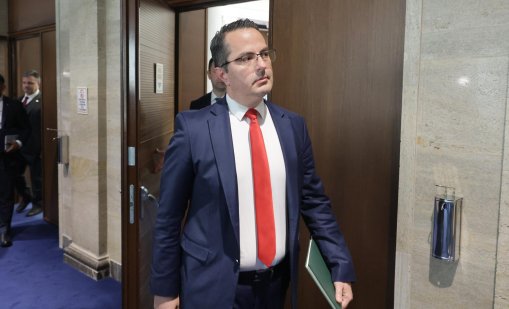 От "Възраждане" поискаха сваляне на ДДС-то за хляба и лекарства