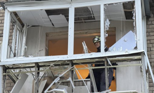 Подземните фабрики на Украйна показват на НАТО как се произвежда във военно време