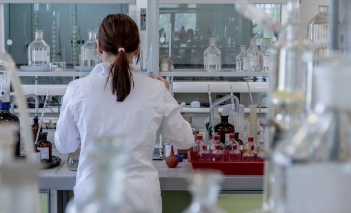 Разработиха наночастици, които драстично повишават ефективността на ваксините срещу рак