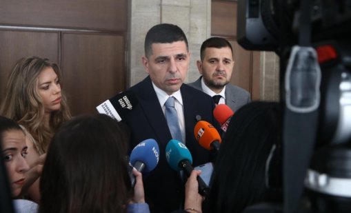 ДБ:  Радев да предложи реформи, а не оправдания и нов дълг 