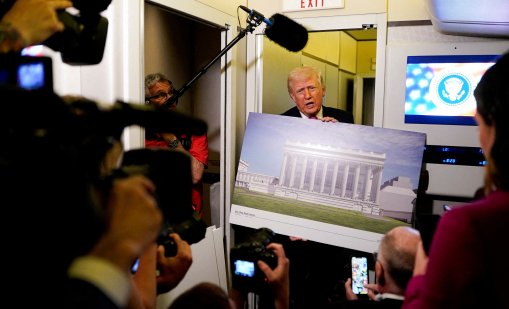 Тръмп: Грамаден военен комплекс ще има под балната зала в Белия дом