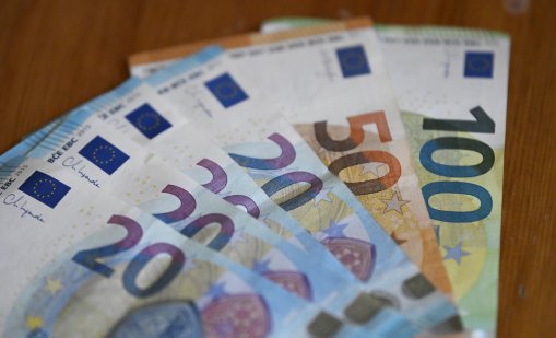 ИПИ: Властта търси повече приходи без да вдига данъците