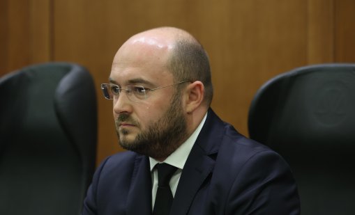 Проверяват хосписите и домовете за възрастни хора в цялата страна