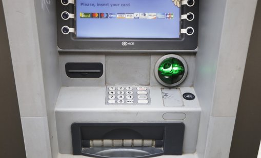 ПОС терминали и банкомати спират временно на Нова година