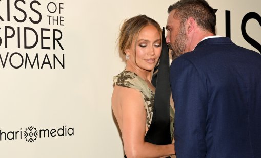 Бен Афлек - на пиеса с двете си бивши съпруги