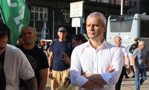 Костадинов: Не съборихме правителството, показахме неговата безидейност
