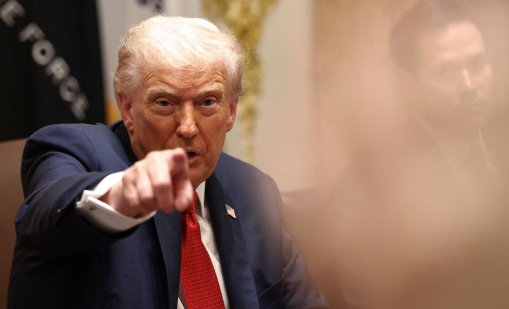 MAGA в паника: Обиколките на Тръмп заплашват да върнат демократите на власт