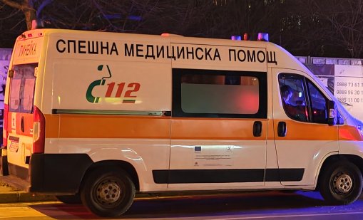 Жена и дете са в реанимация след катастрофа