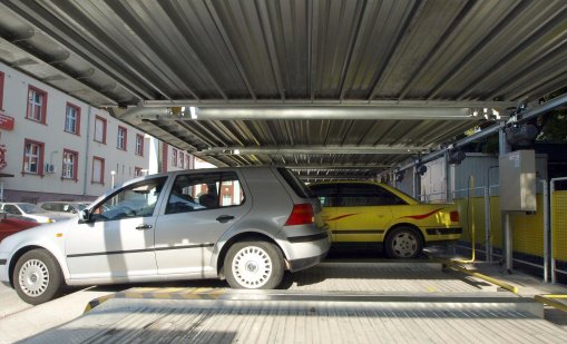 Паркингите по морето вдигнаха цените, на Златните искат по 15&euro; на ден