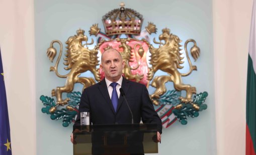 Радев: Поведението на служебния кабинет е пасивно, омаловажава рисковете