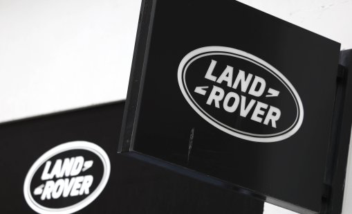 След 80 години служба британската армия пенсионира Land Rover