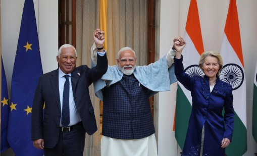 Как Индия помага на Европа и Канада да намалят риска за своите икономики