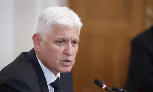 Стоянов за военните самолети в София: Няма риск за националната сигурност