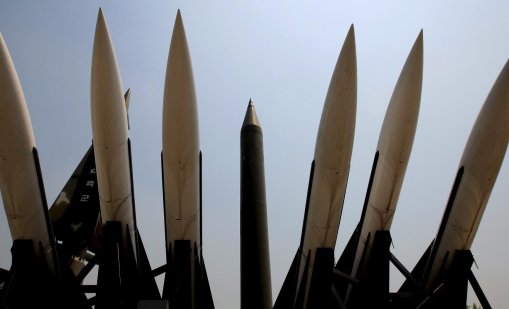 Южна Корея започва първата си програма за ракети „въздух-въздух“