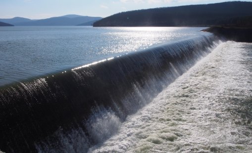 Три големи язовира са пълни на 100%