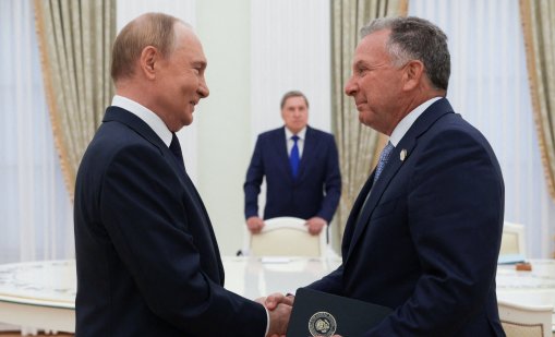 Часовникът на Тръмп тиктака, Уиткоф се срещна с Путин в Кремъл ВИДЕО