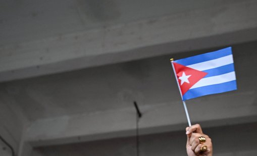 Куба помилва 2100 затворници през Страстната седмица