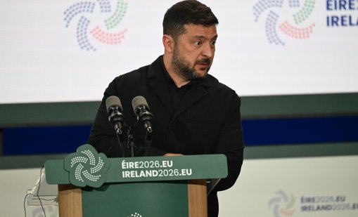 Зеленски обяви, че възнамерява да смени премиера Свириденко